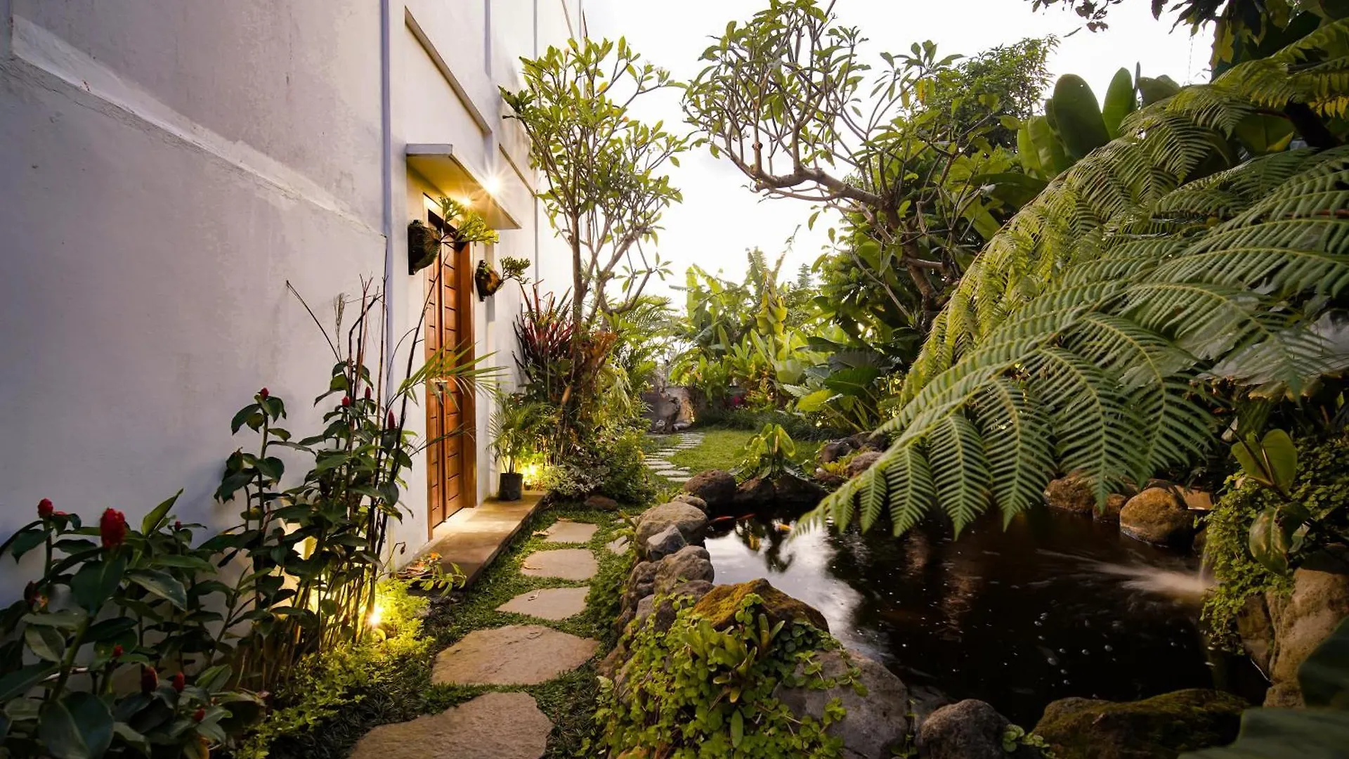 Wakasuta House Bed & Breakfast Ubud  0*, Ubud (Bali)