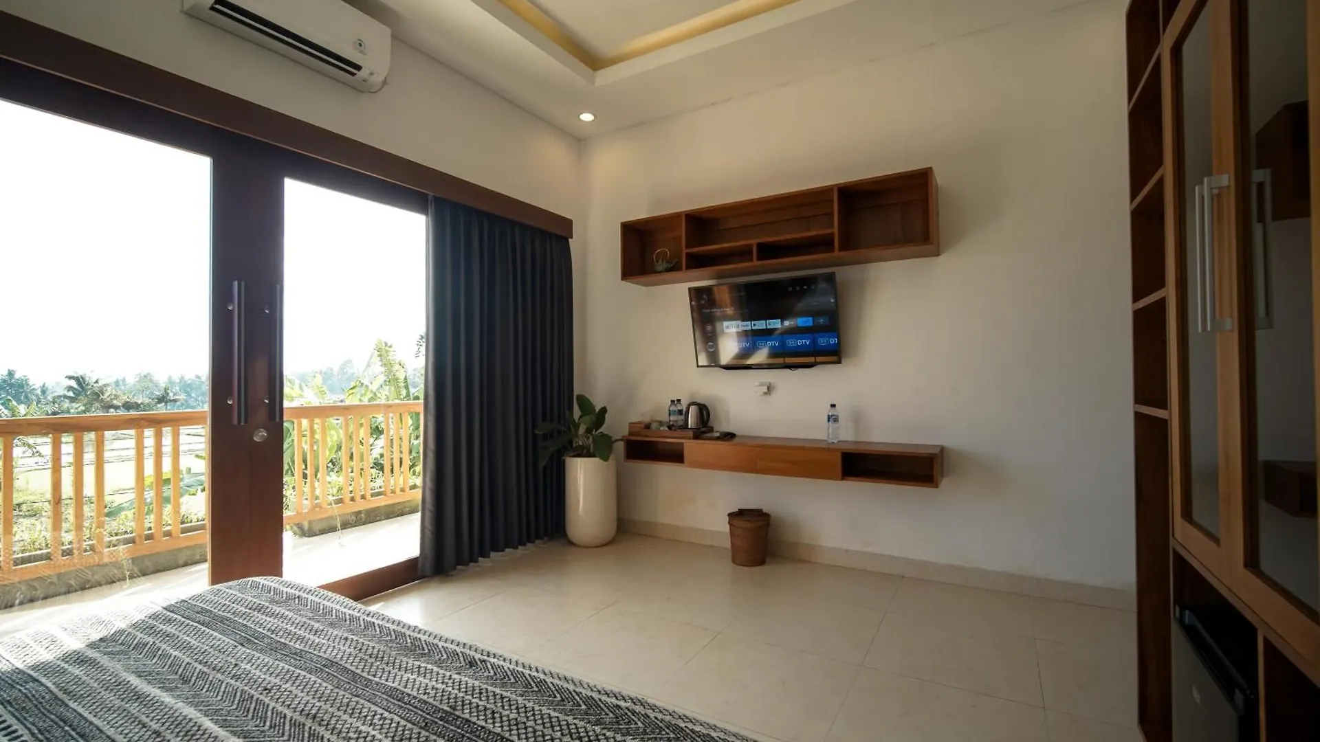 Wakasuta House Bed & Breakfast Ubud